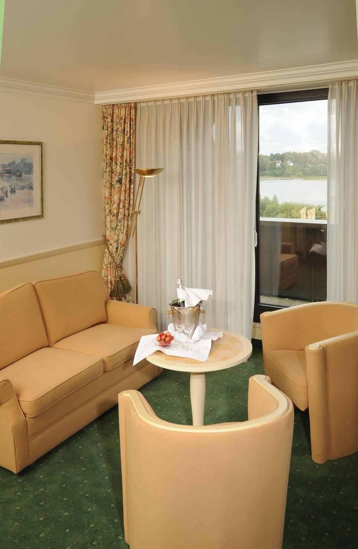 Dormero Hotel Meerbusch Kültér fotó